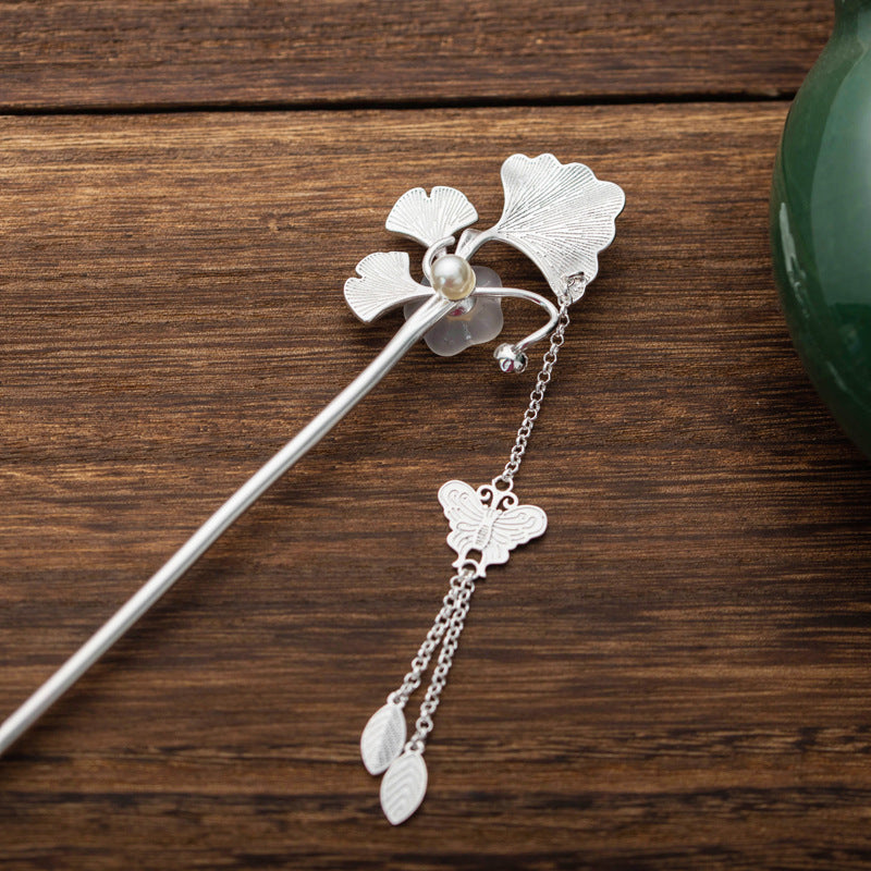 Classic Silver Piece with Timeless Appeal