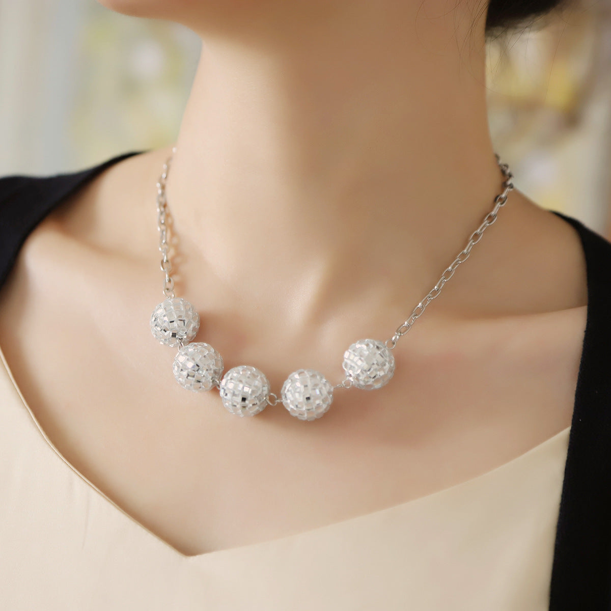Elegant Pendant for Every Occasion