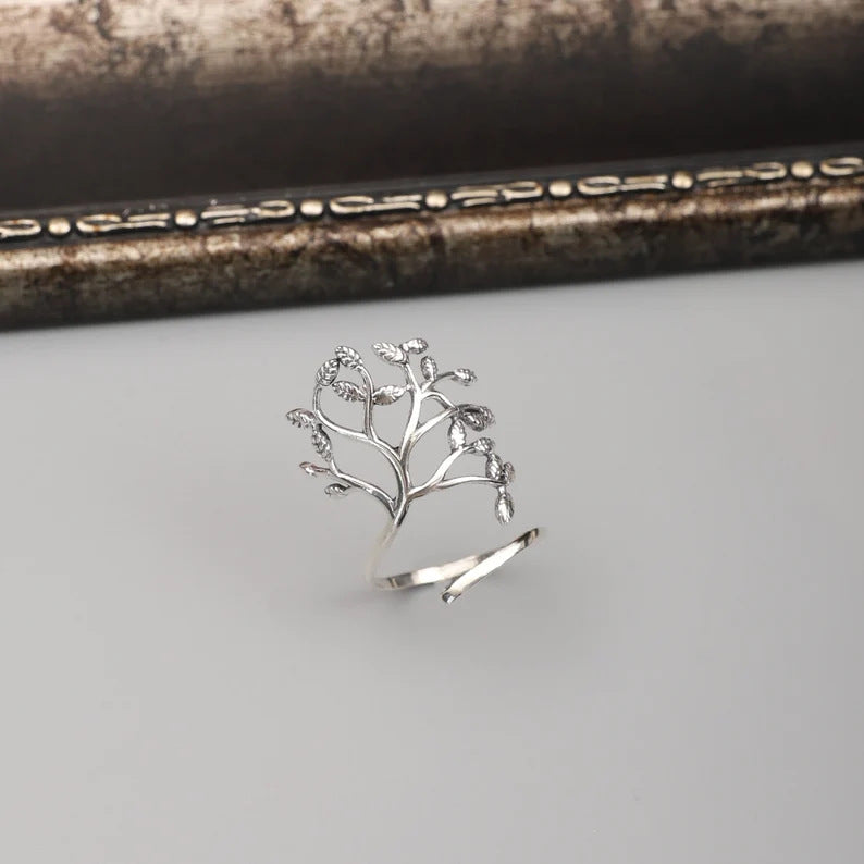 Classic Ring with Timeless Appeal
