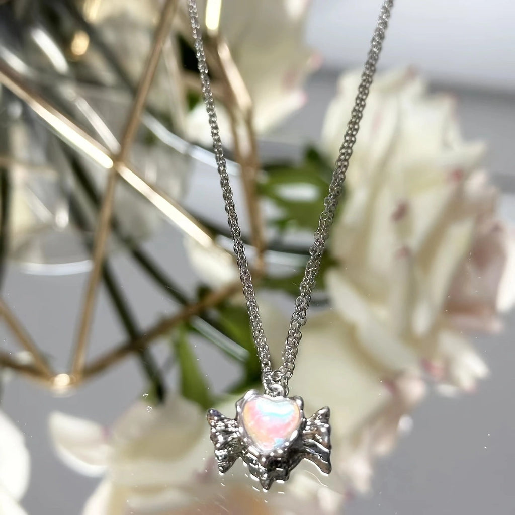 Classic Silver Necklace with Timeless Appeal