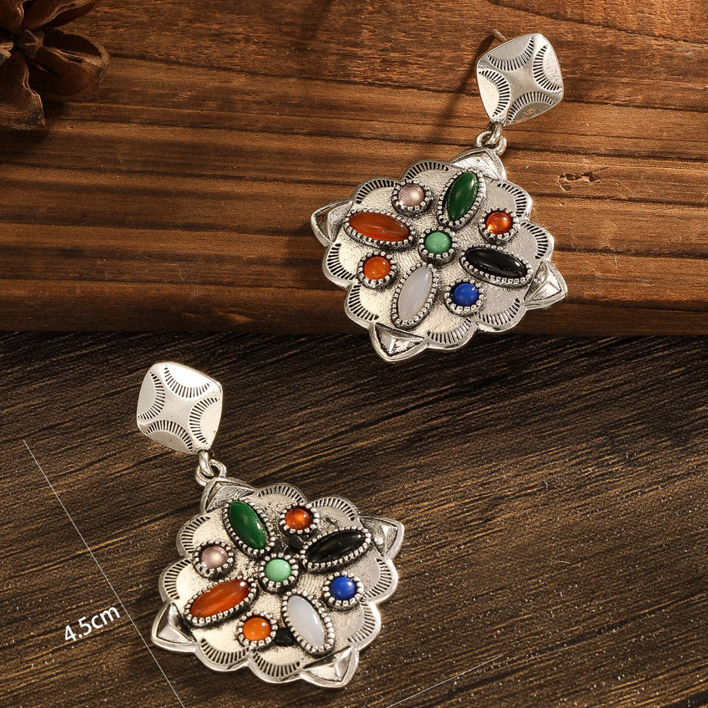Charming Earring for Any Occasion