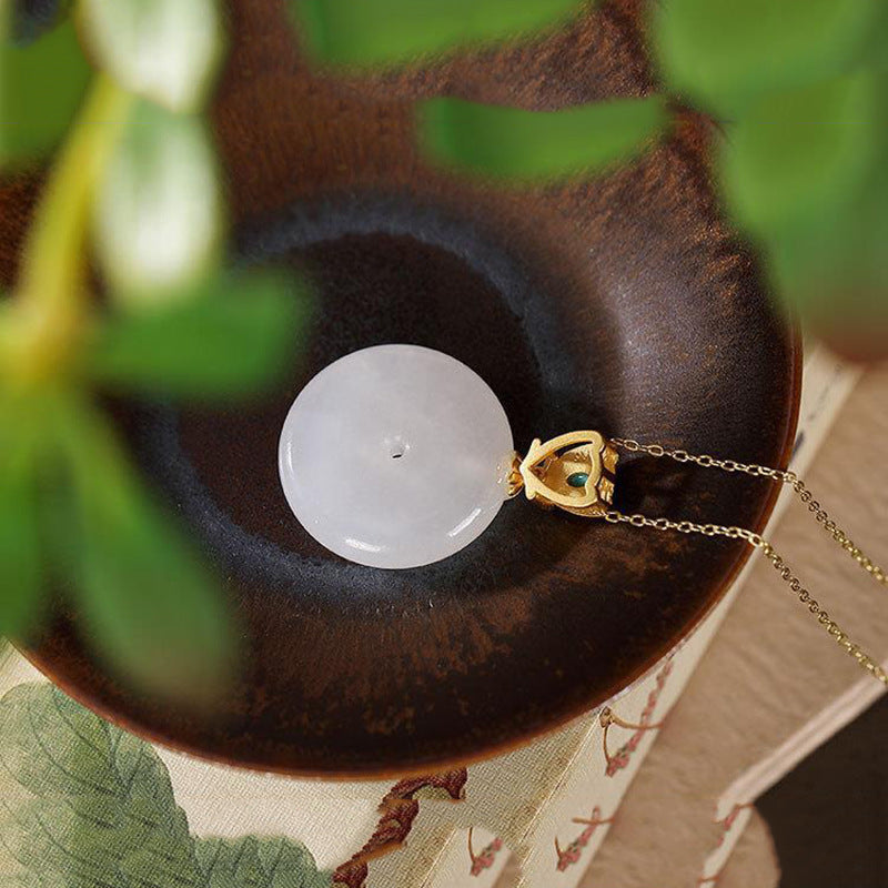 Stunning Gold Necklace for Daily Wear