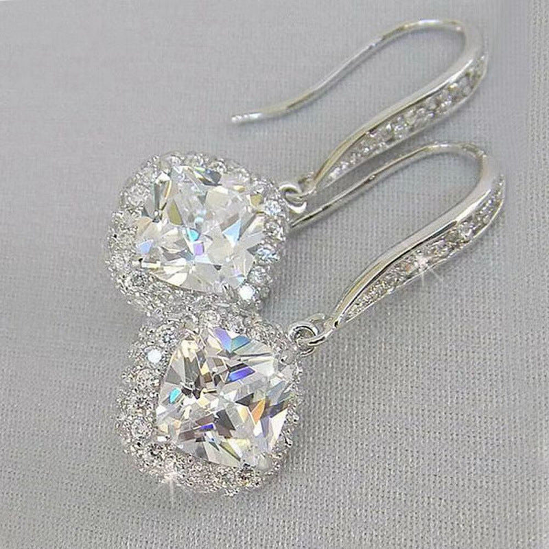 Stunning Earring for Daily Wear