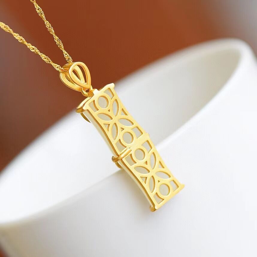 Romantic Silver Necklace for Special Moments