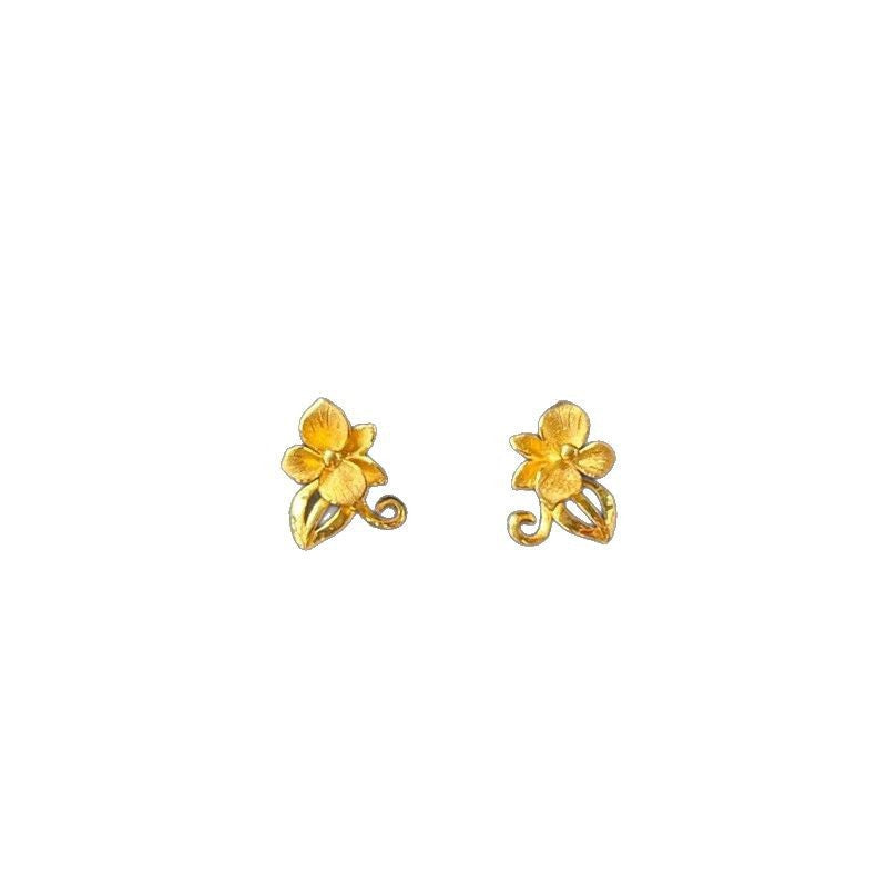 Charming Earring for Any Occasion