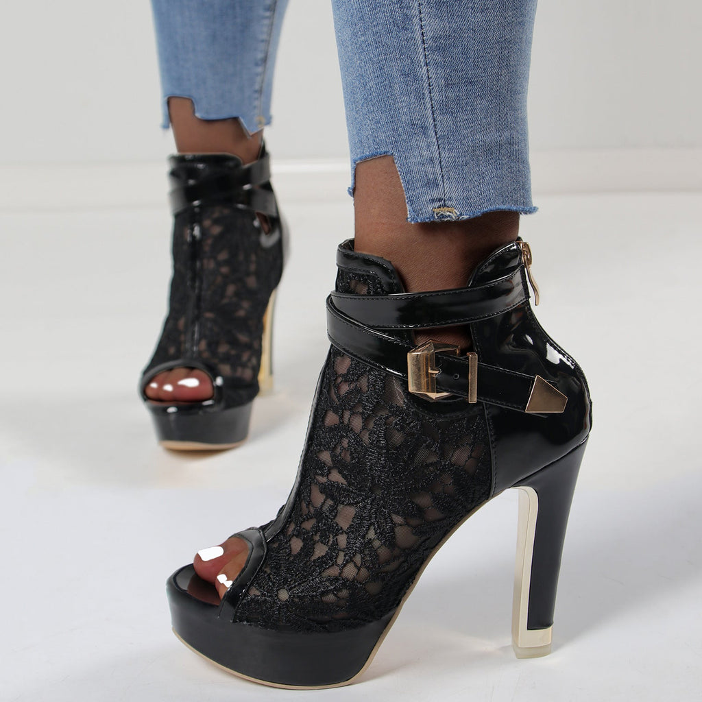 Classic Orthopedic Sandals with Timeless Style
