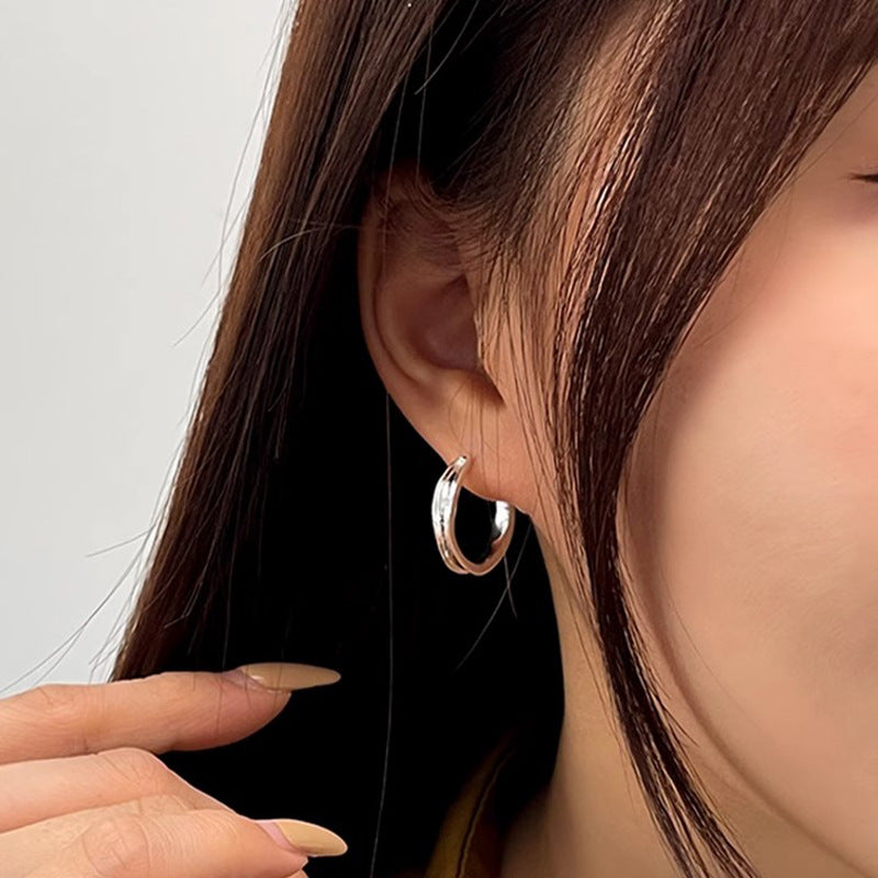 Charming Earring for Any Occasion