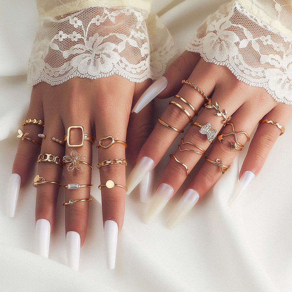 Romantic Chain for Special Moments