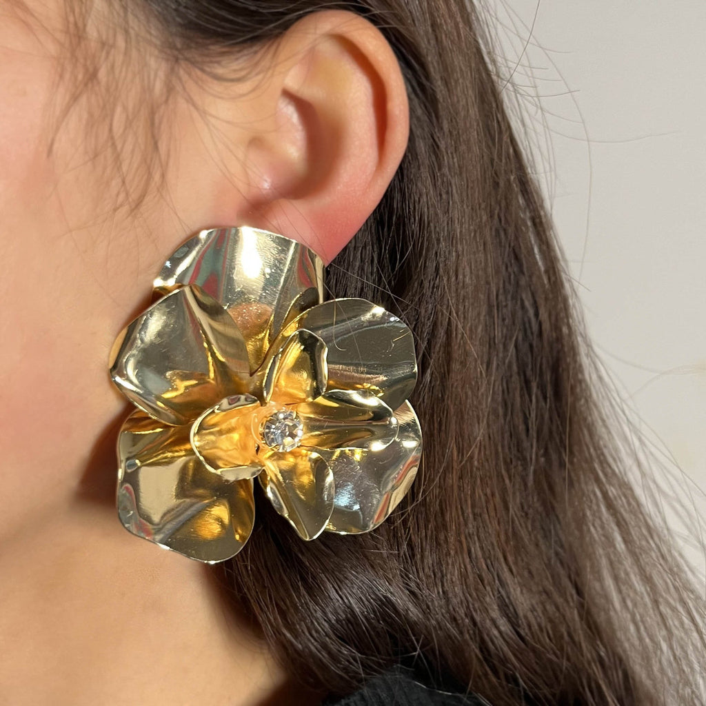 Romantic Earring for Special Moments