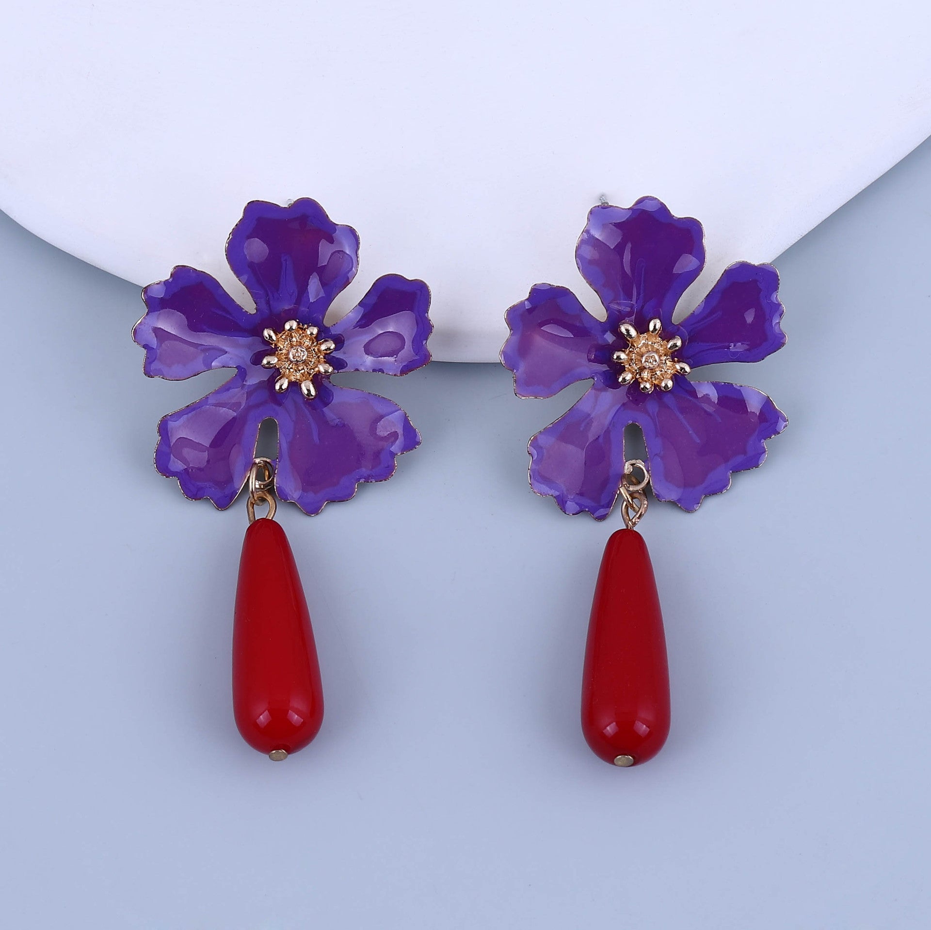 Classic Earring with Timeless Appeal