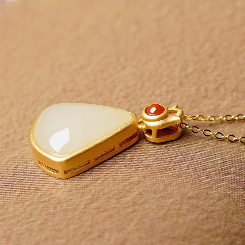 Charming Gold Necklace for Any Occasion