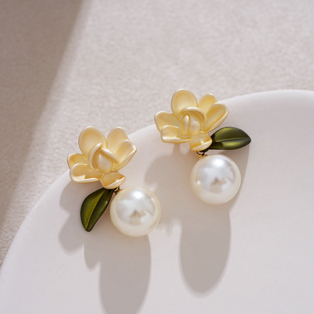 Vintage Handmade Pearl Earring