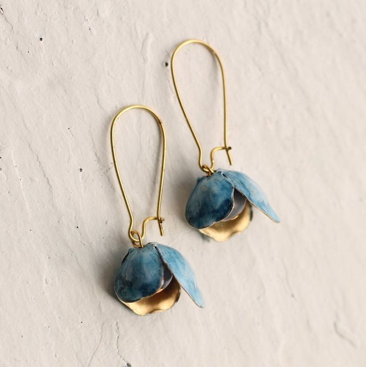 Elegant Gold Earring for Every Occasion