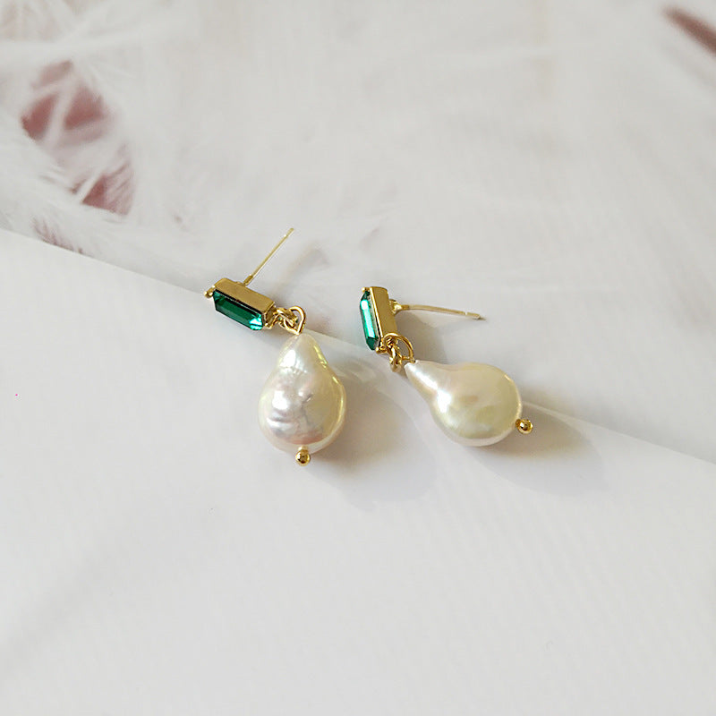 Beautiful Silver Earring with Unique Style