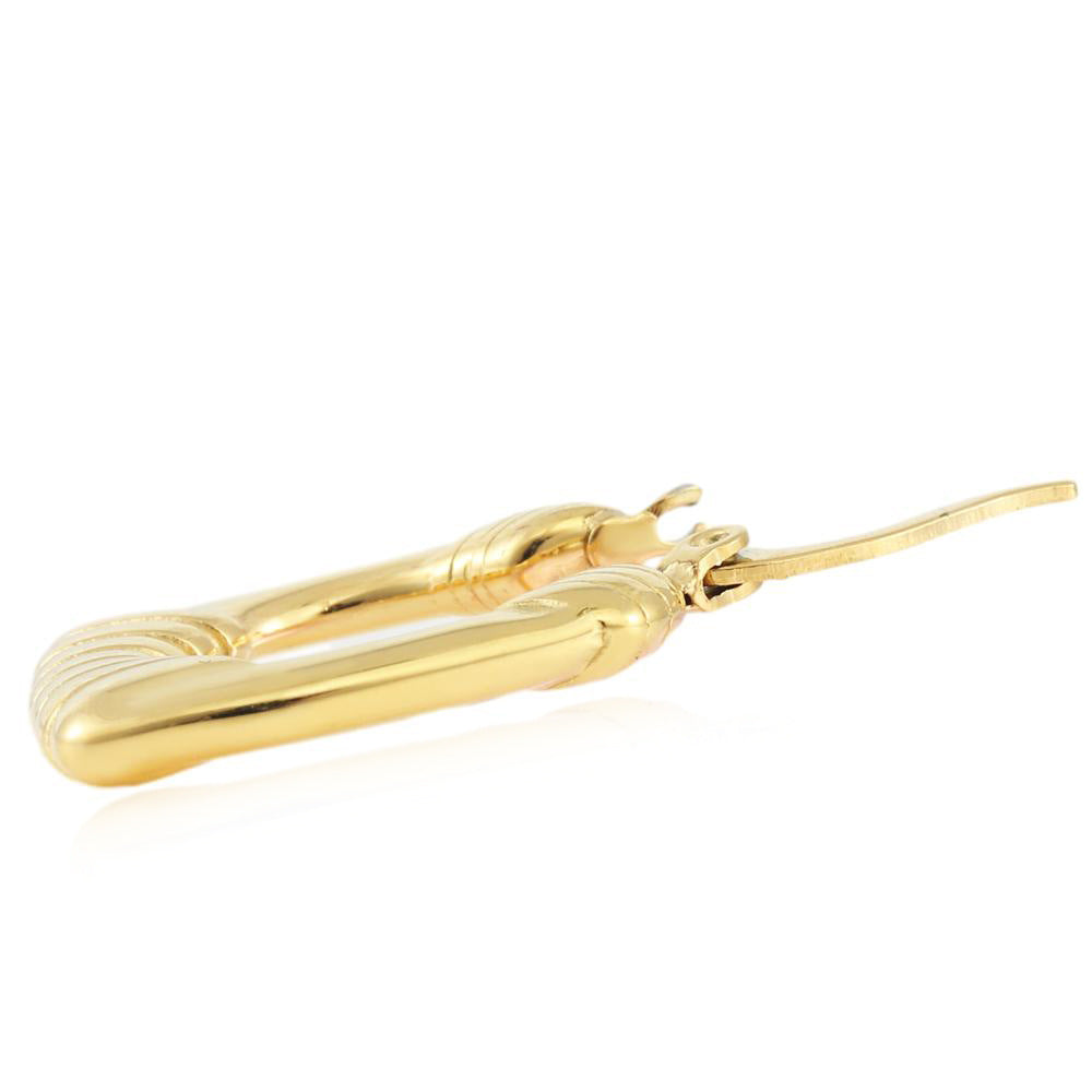Charming Gold Earring for Any Occasion