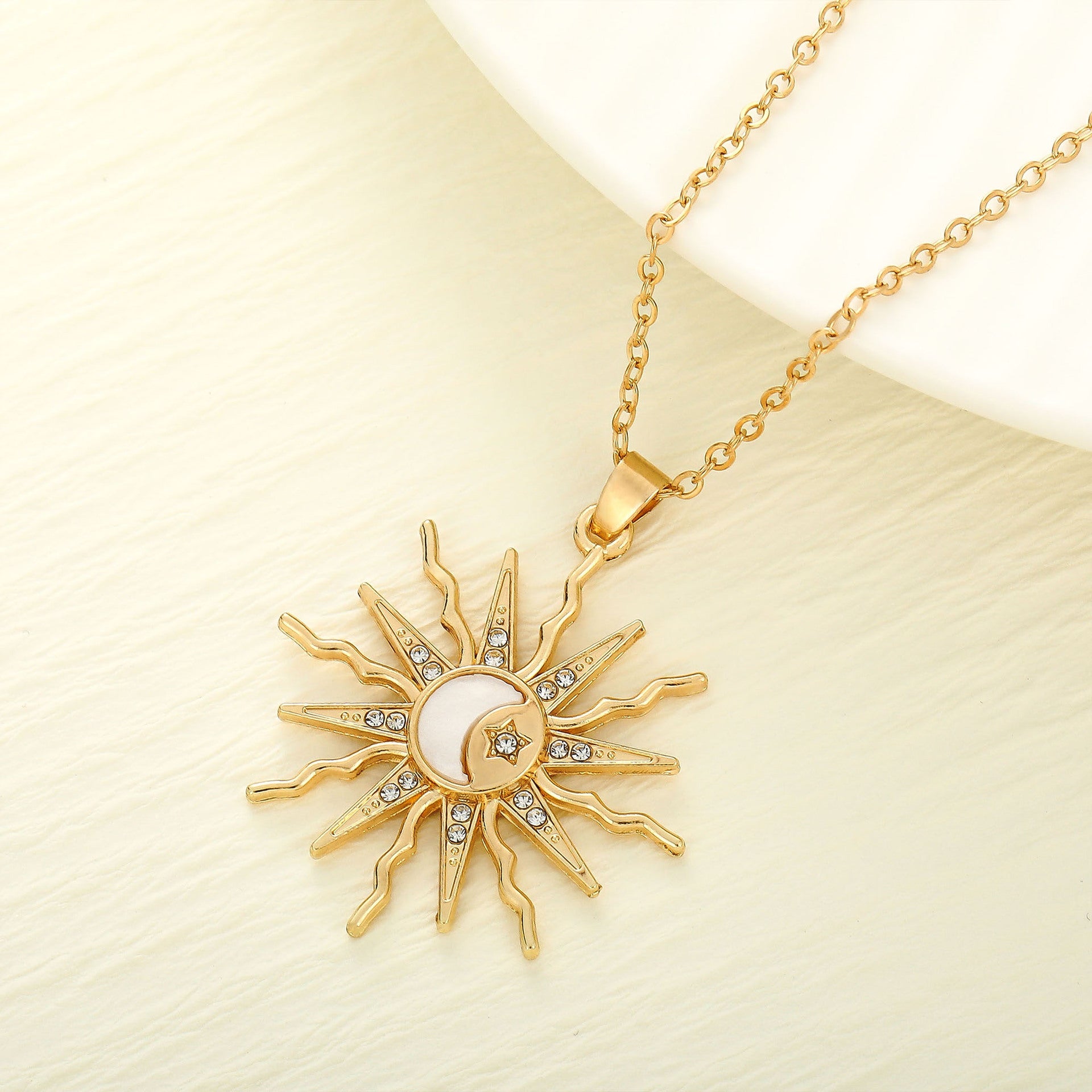 Charming Piece for Any Occasion