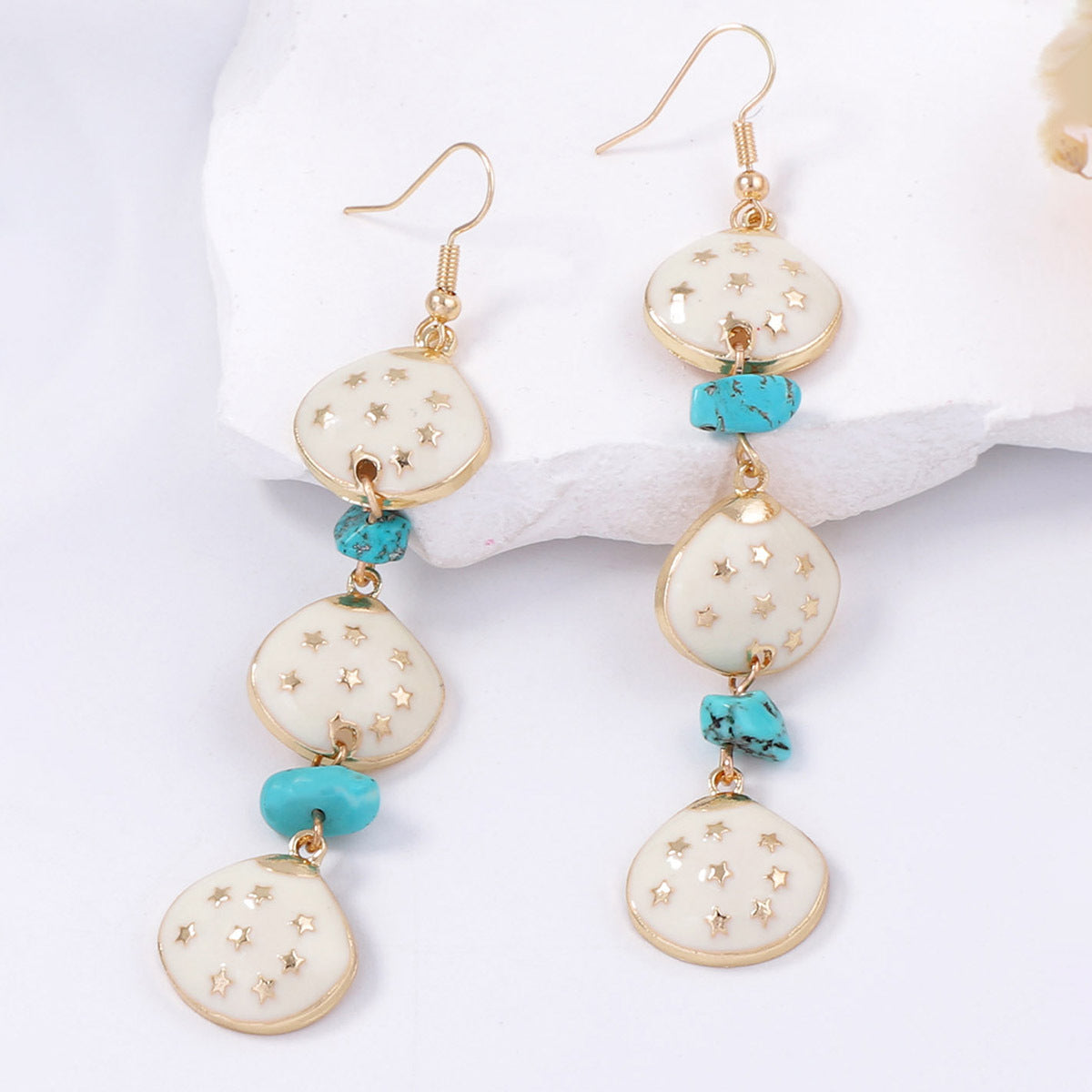 Charming Earring for Any Occasion