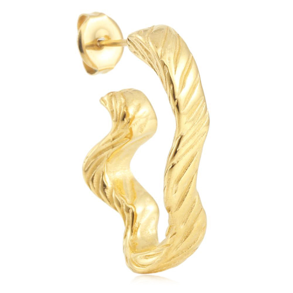 Beautiful Gold Earring with Unique Style