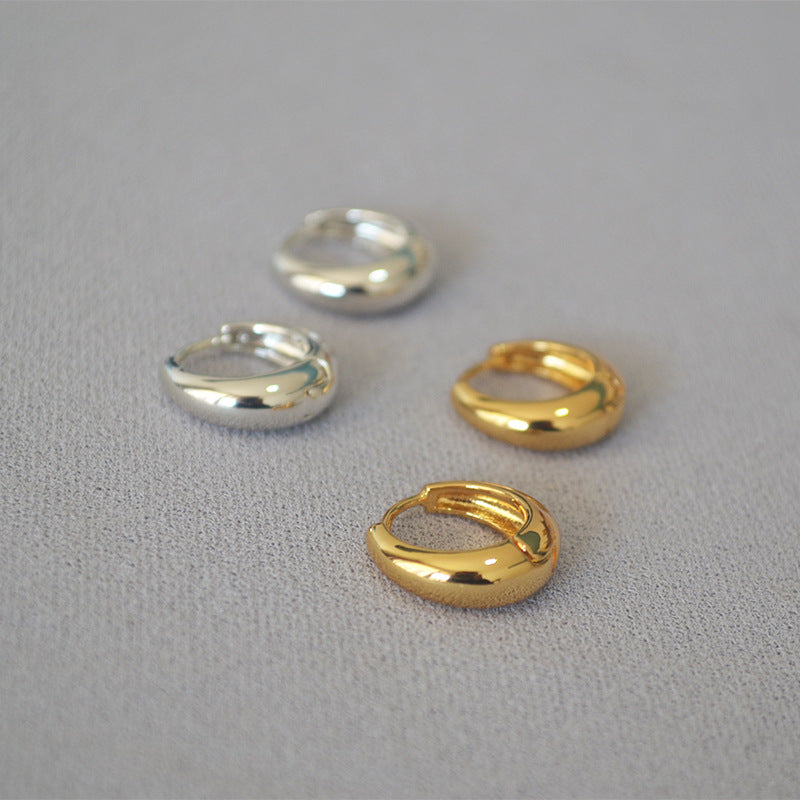 Beautiful Gold Earring with Unique Style
