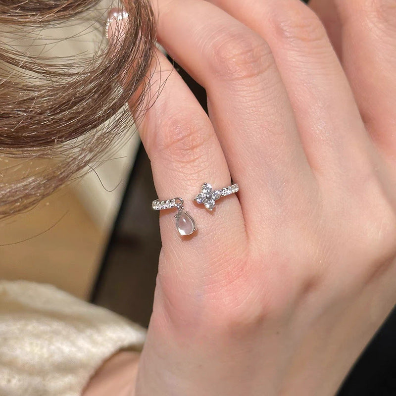 Charming Piece for Any Occasion