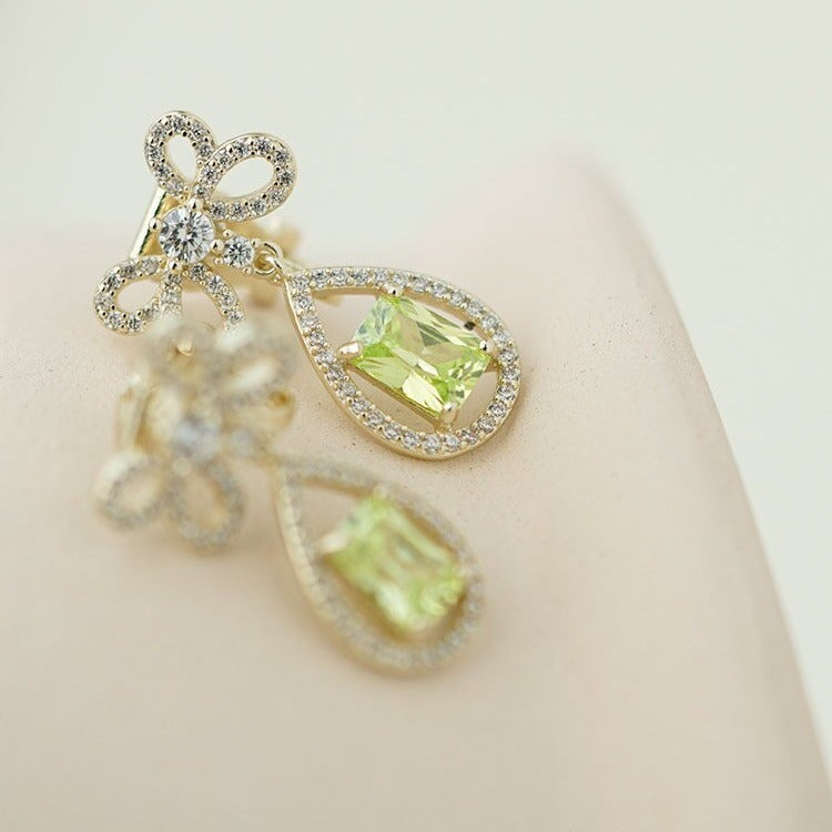 Vintage Handmade Gold Earring