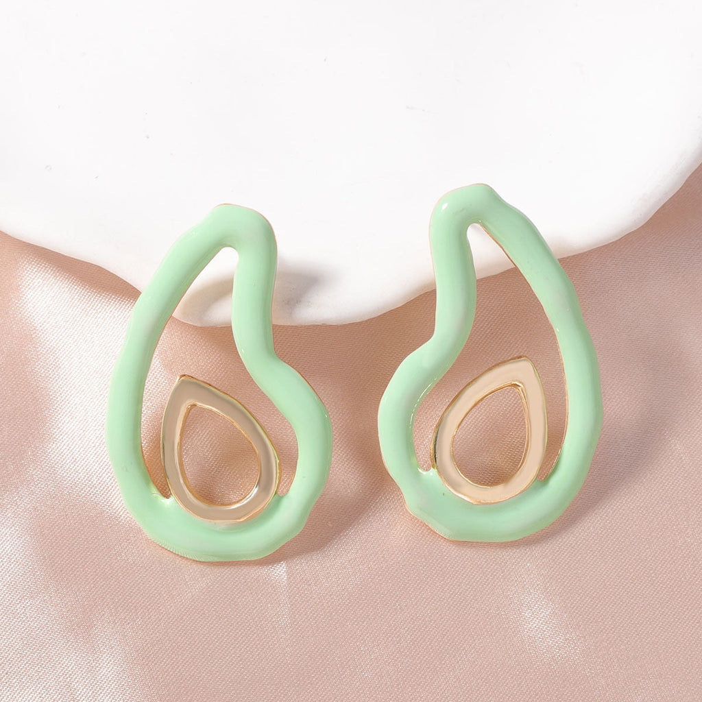 Charming Earring for Any Occasion