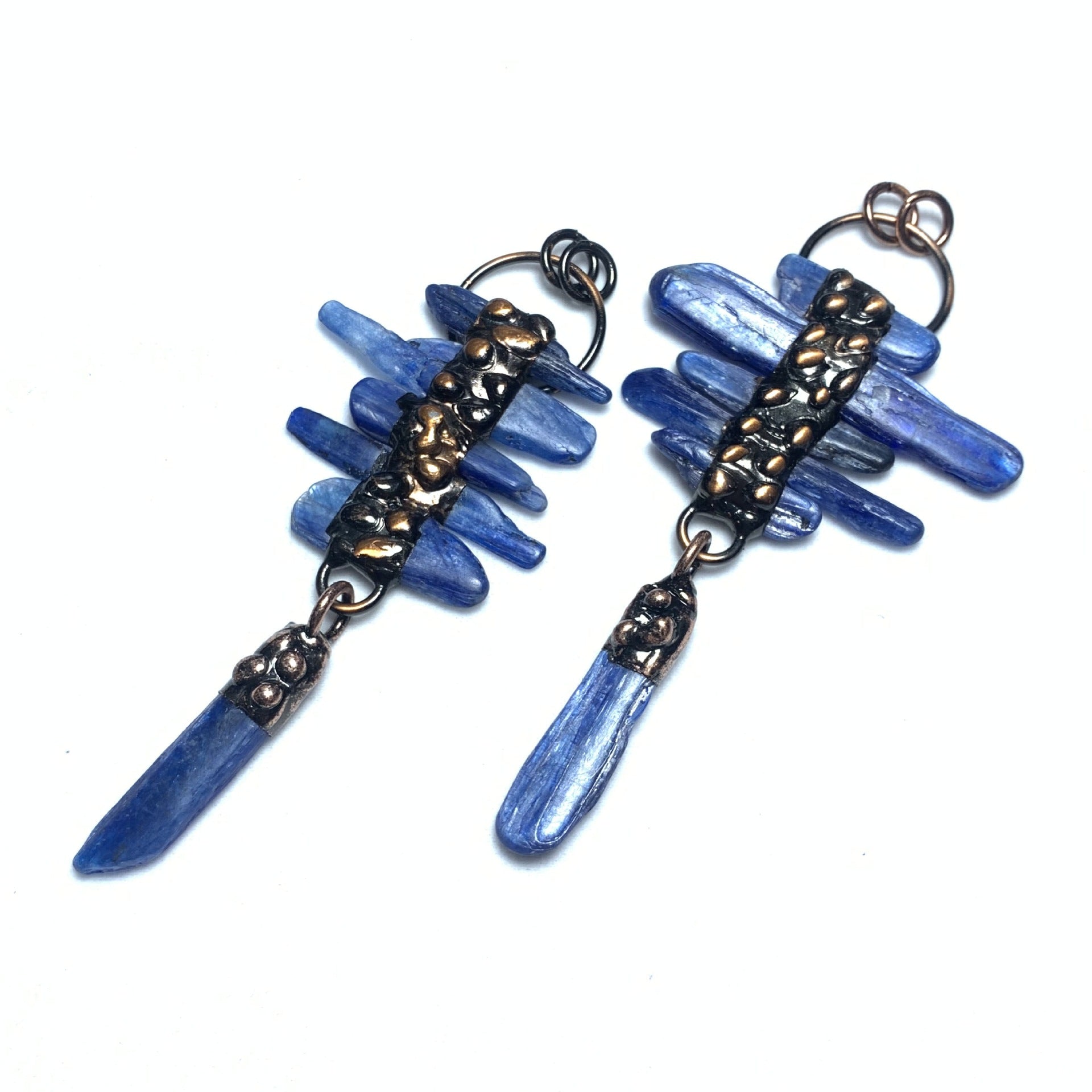 Stunning Pendant for Daily Wear