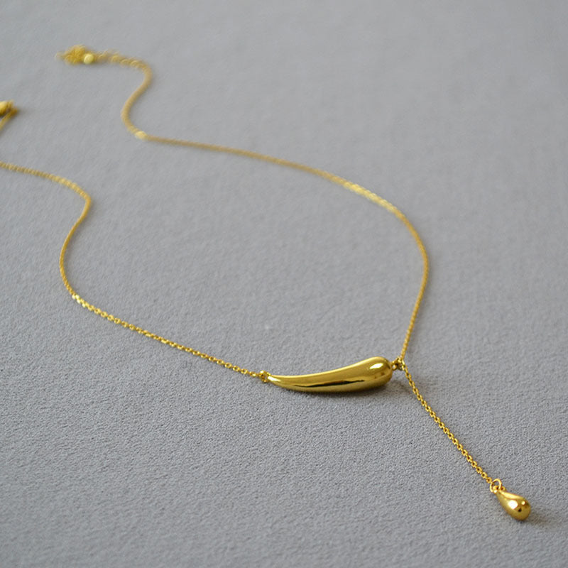 Beautiful Gold Necklace with Unique Style