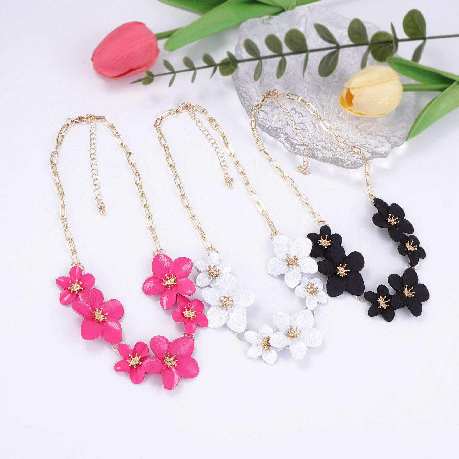 Classic Chain with Timeless Appeal