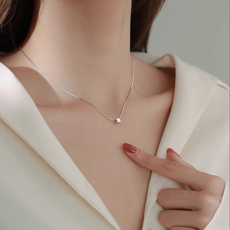 Stunning Necklace for Daily Wear