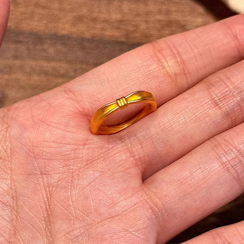 Romantic Gold Ring for Special Moments