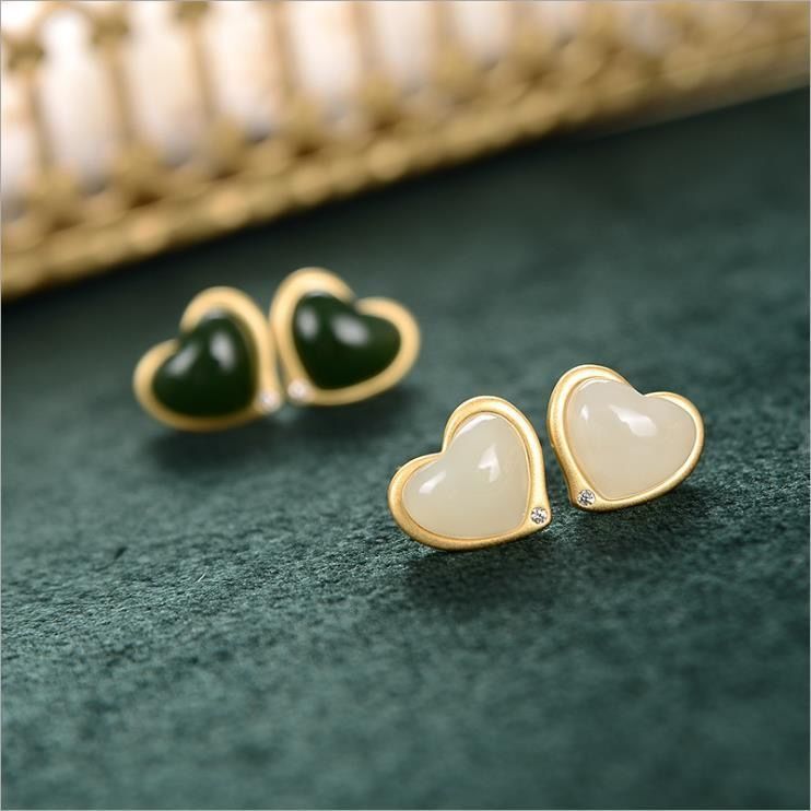 Romantic Gold Earring for Special Moments