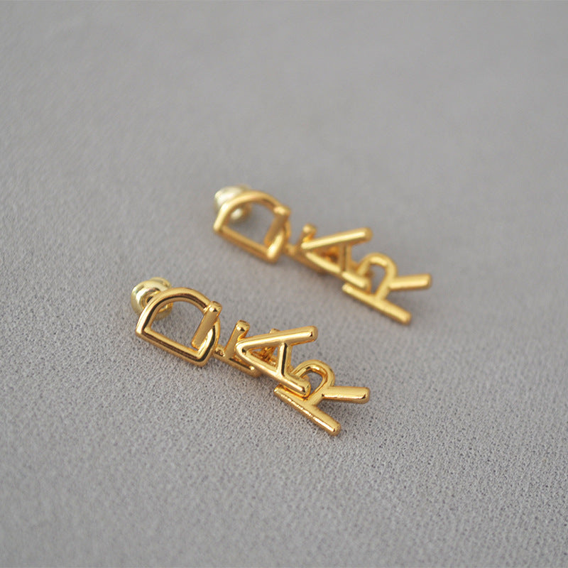 Romantic Silver Earring for Special Moments