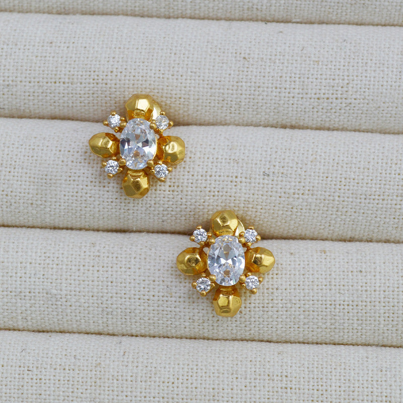 Vintage Handmade Gold Earring