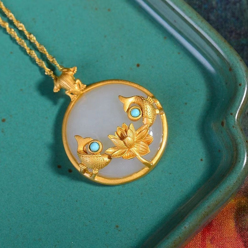 Stunning Silver Necklace for Daily Wear
