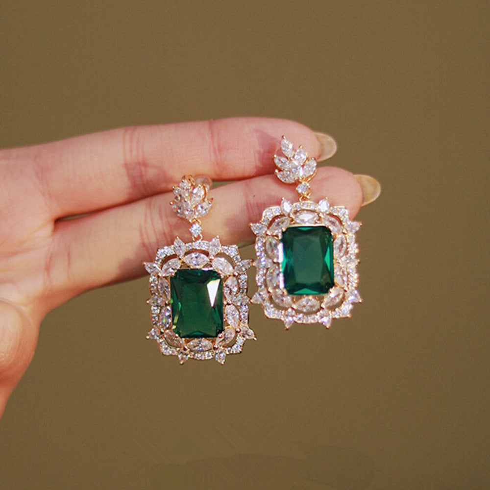 Stunning Earring for Daily Wear