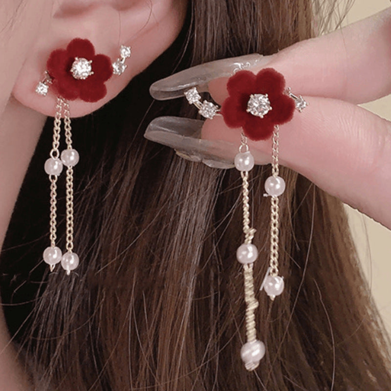 Charming Earring for Any Occasion