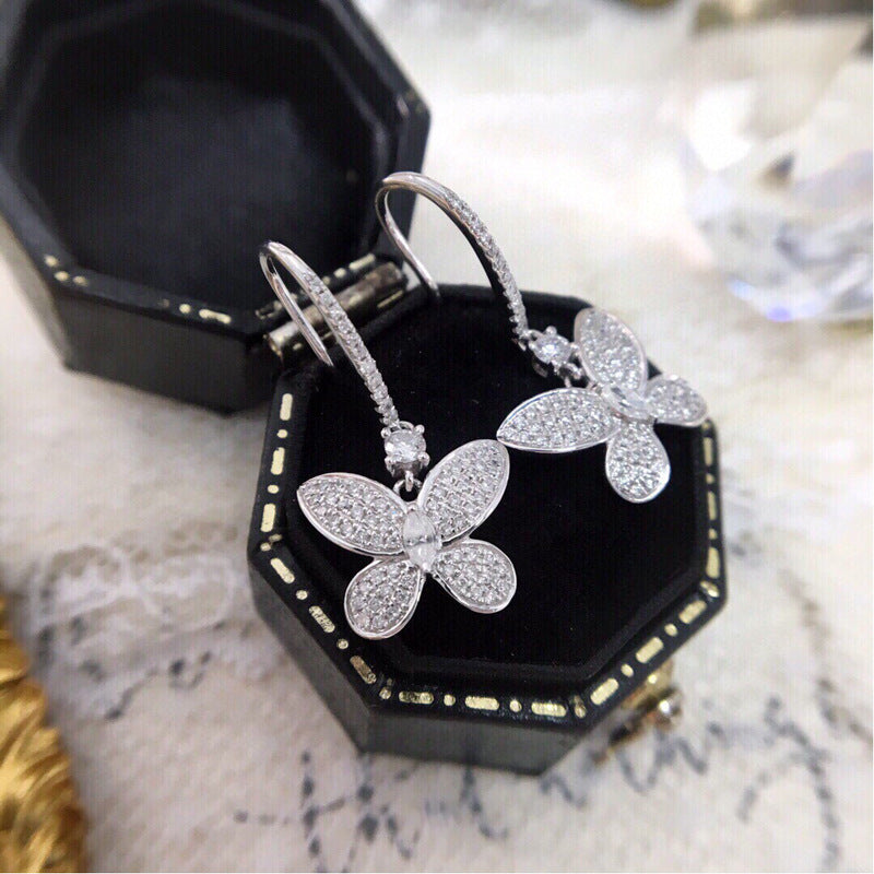 Stunning Earring for Daily Wear