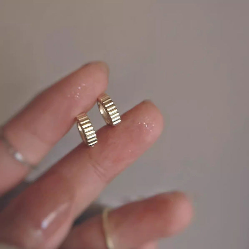 Elegant Gold Earring for Every Occasion