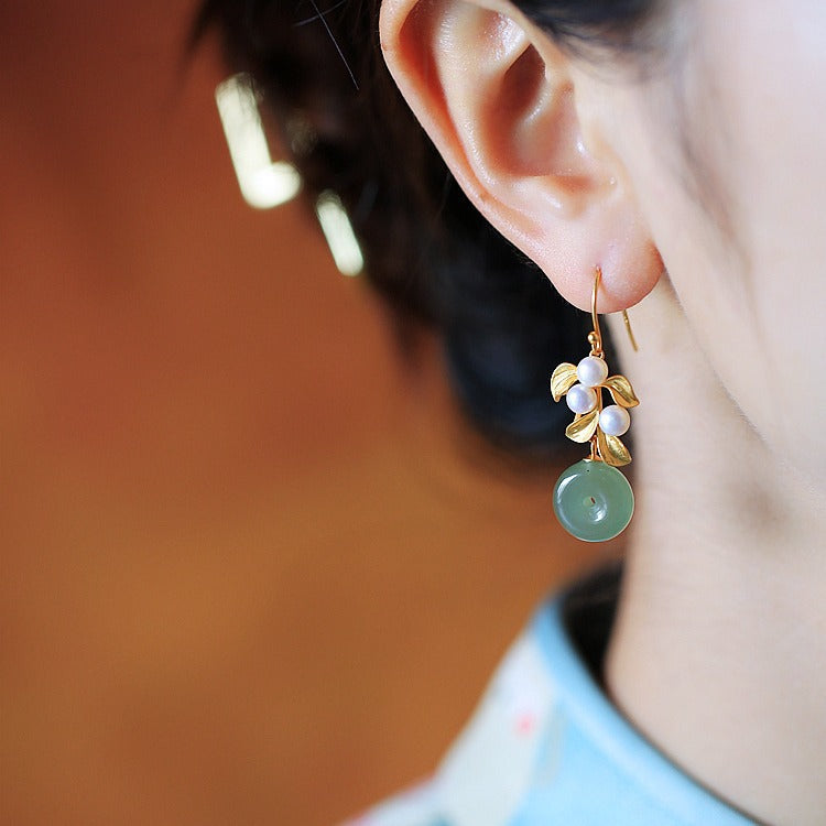 Elegant Gold Earring for Every Occasion