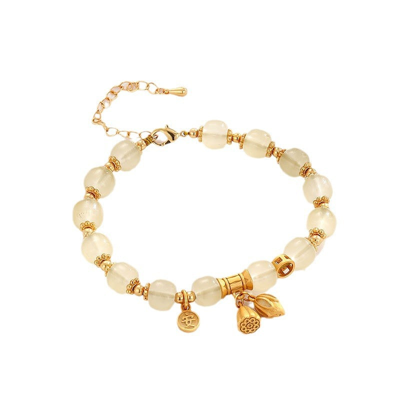 Classic Silver Bracelet with Timeless Appeal