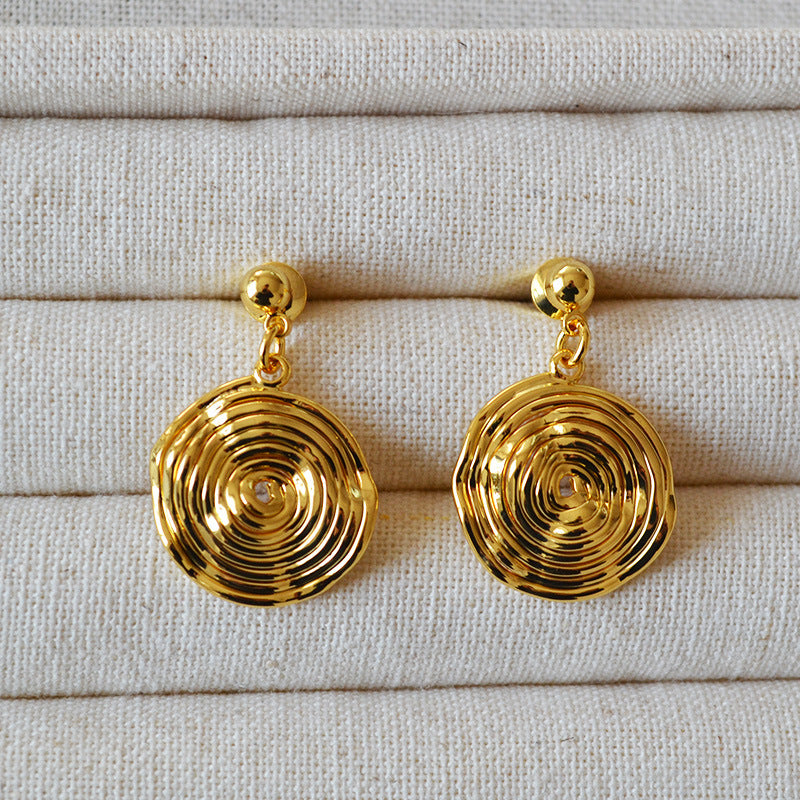 Stunning Gold Earring for Daily Wear