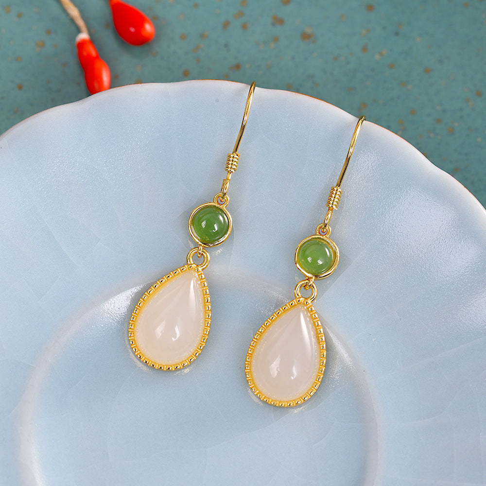 Beautiful Gold Earring with Unique Style