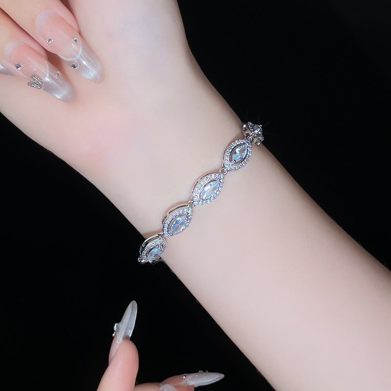 Romantic Bracelet for Special Moments