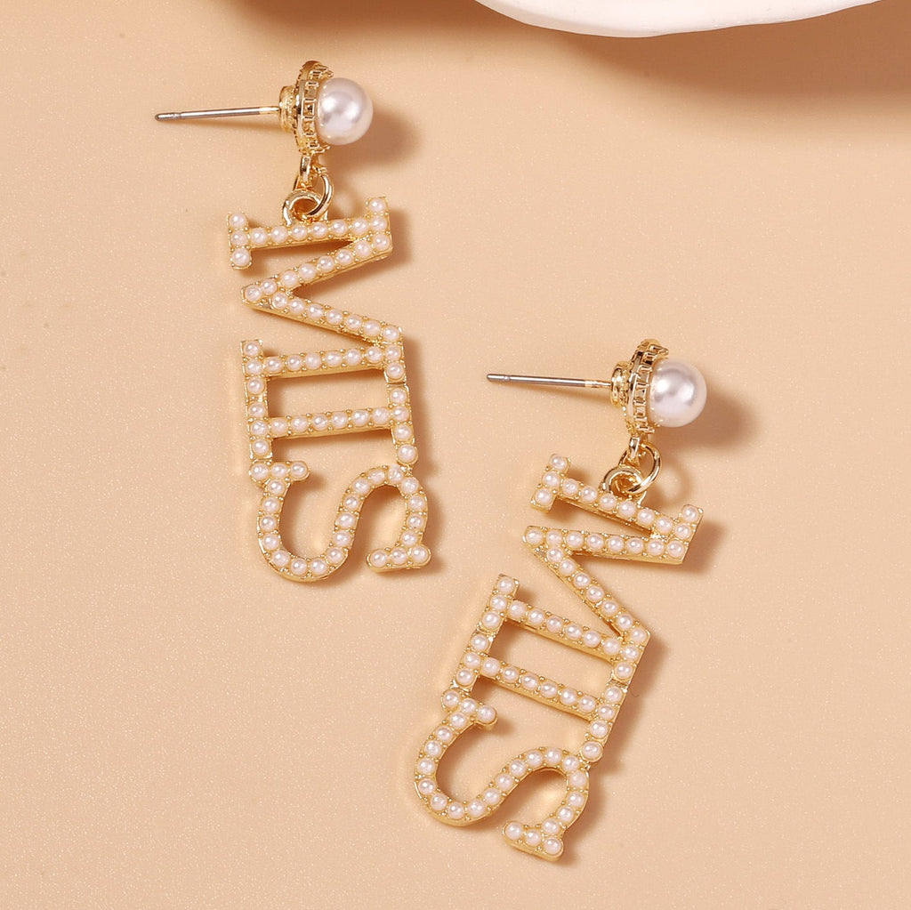 Stunning Pearl Earring for Daily Wear