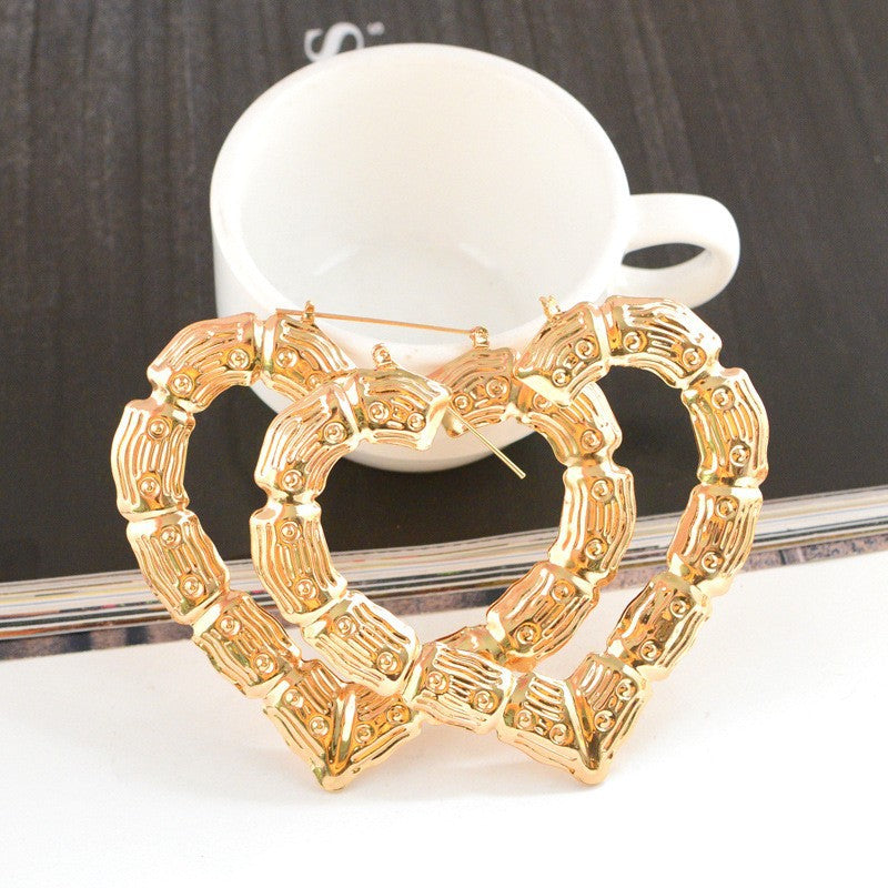 Elegant Gold Earring for Every Occasion