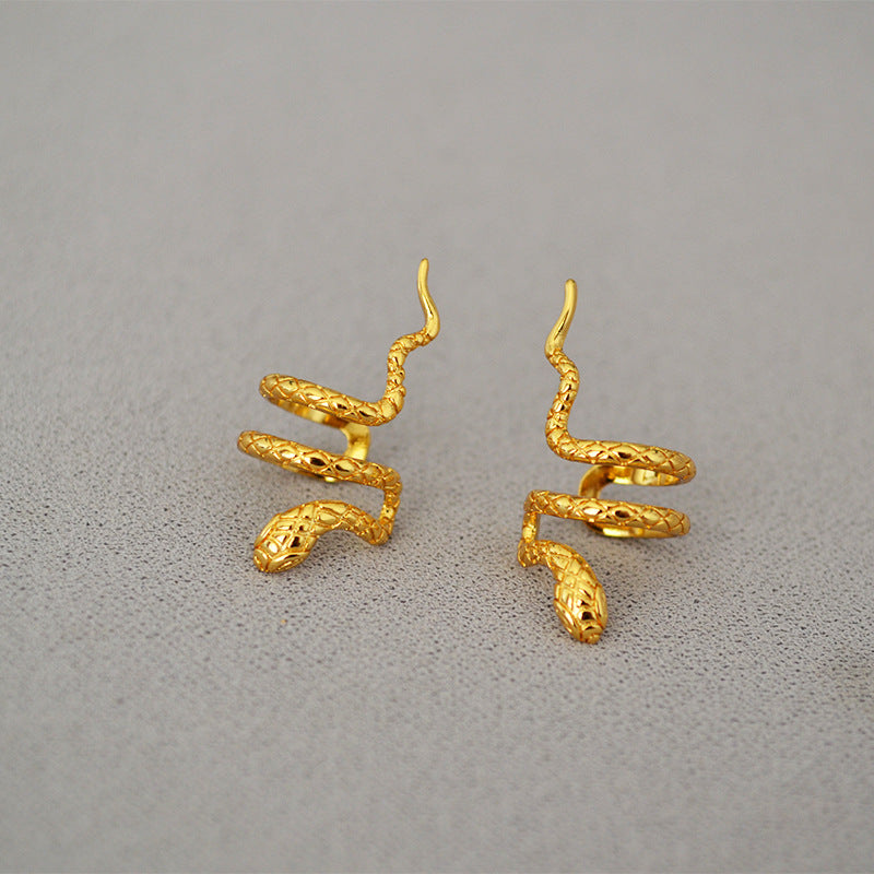Elegant Gold Earring for Every Occasion