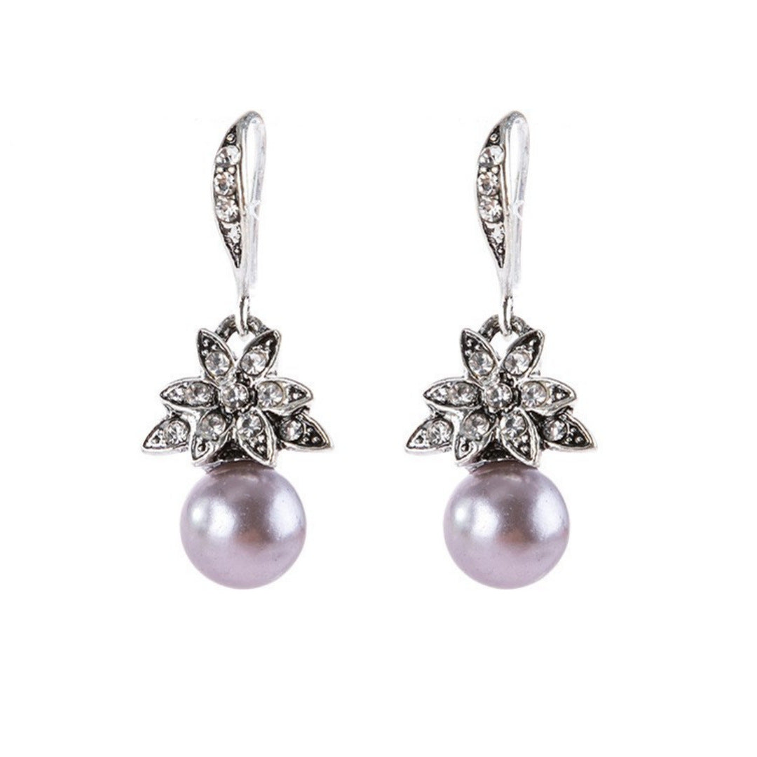Classic Pearl Earring with Timeless Appeal