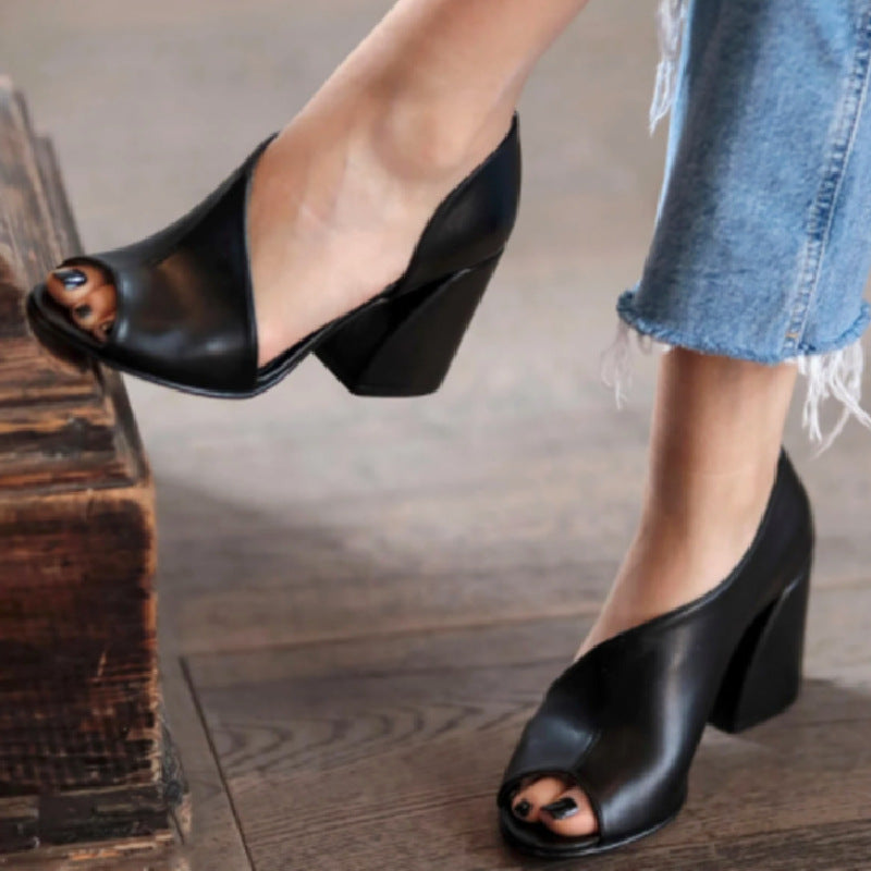 Graceful Orthopedic Sandals for Modern Look