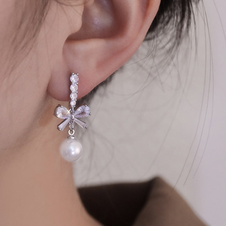 Charming Pearl Earring for Any Occasion